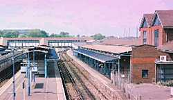 Guildford Station platform 2 & 3 in 2001
