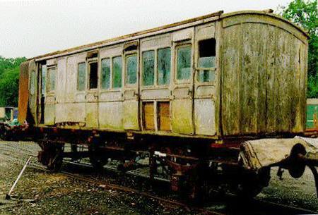 LBSCR Stroudley Coach Body 676