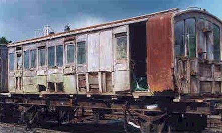 LBSCR Stroudley Coach Body 676