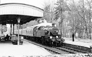 Class 2 2-6-2T loco 41301 at Baynards station.